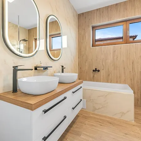 빌라 Pia Donja Jagodnja